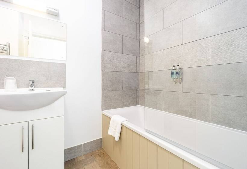 Семейный Номер, Best Western The Webbington Hotel & Spa