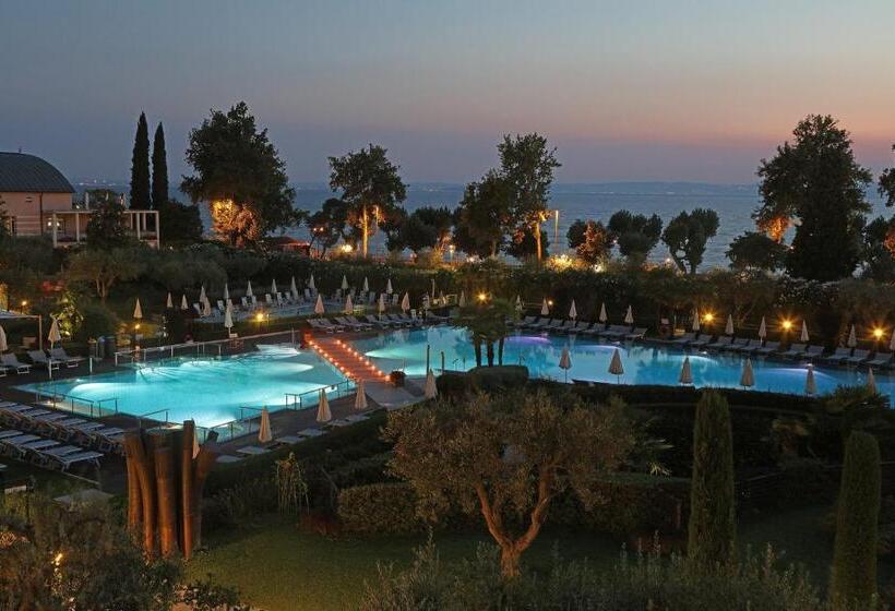 Comfort room with lake view, Caesius Thermae & Spa Resort