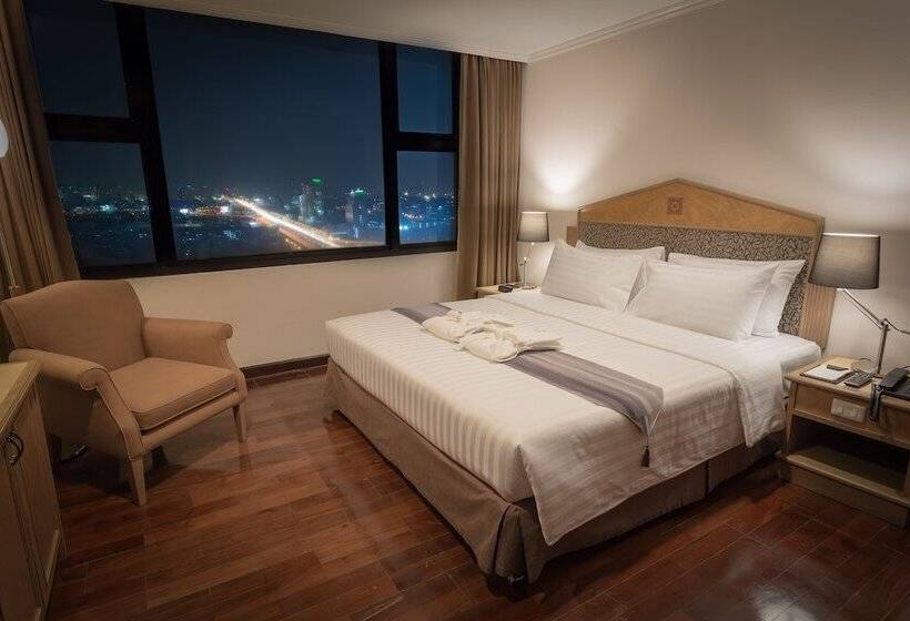 سوییت اجرایی, Grand Tower Inn Rama 6   Sha Extra Plus