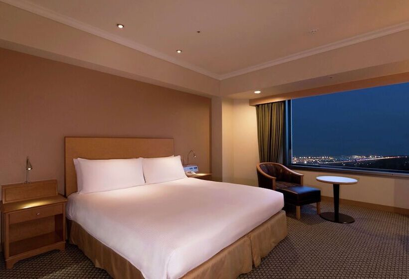 Номер Deluxe, Hilton Tokyo Narita Airport