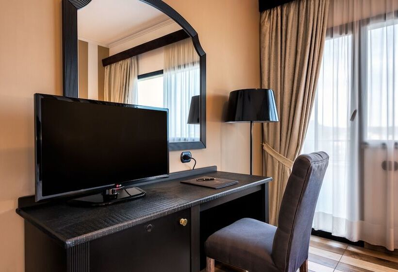 Quarto Triplo Estandar, Martini Olbia