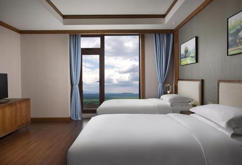اتاق استاندارد با چشم‌انداز کوهستان, Swissôtel Resort Changbaishan