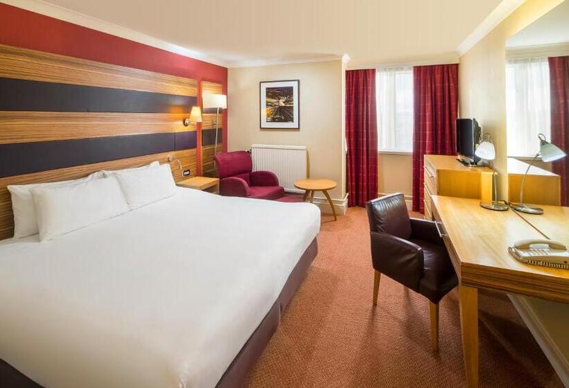 Premium room with view, Crowne Plaza Chester, An Ihg
