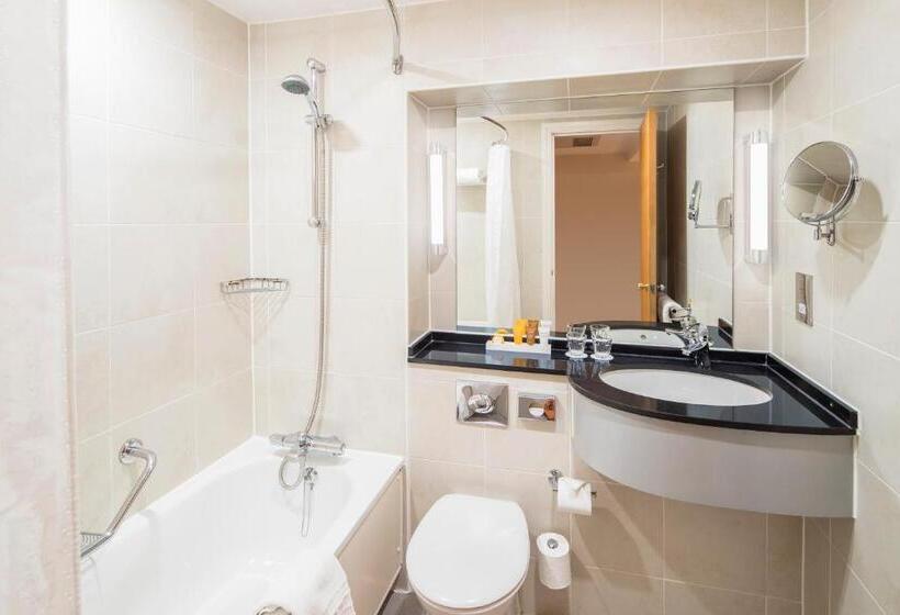 스탠다드 룸 킹사이즈 침대, Crowne Plaza Chester, An Ihg
