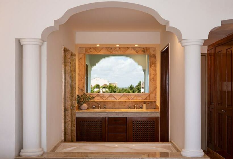 سوییت با چشمانداز استخر, Excellence Riviera Cancun All Inclusive - Adults Only