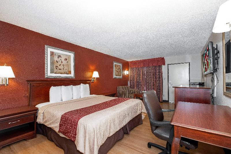 Standard Studio King Bed, Radisson Hotel Dallas North Addison