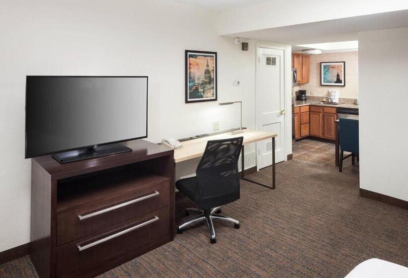 Студио Стандарт Кровать Кинг, Residence Inn Kansas City Country Club Plaza