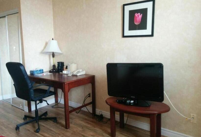 标准间, Royal Inn & Suites