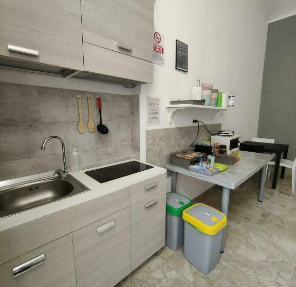 غرفة قياسية, Hostel Turin Metro Young
