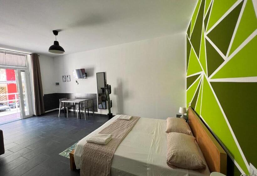 غرفة قياسية رباعية, Hostel Turin Metro Young
