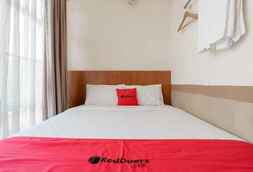 Номер Стандарт, Reddoorz Near Plaza Botania 1 Batam