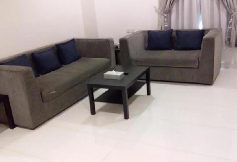 Family Suite, Rosefield