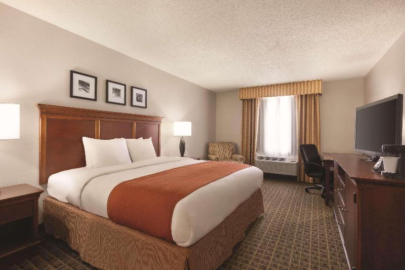 Номер Стандарт Кровать Кинг Адаптированный для Инвалидов, Country Inn & Suites By Radisson, Lawrenceville, Ga