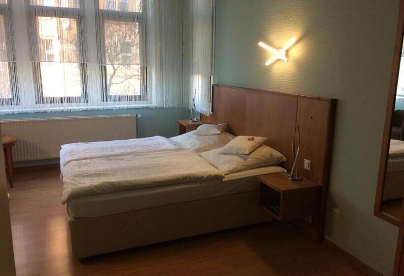 Номер Стандарт, Haus Martens