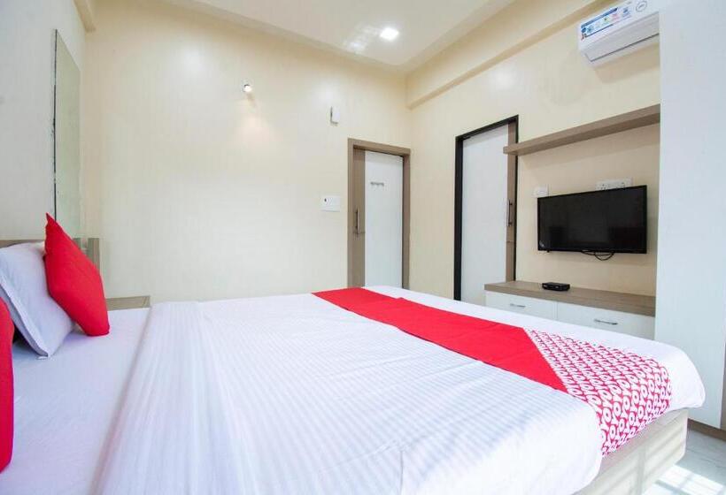 豪华三人间, Oyo 44187  Hari Vitthala Palace