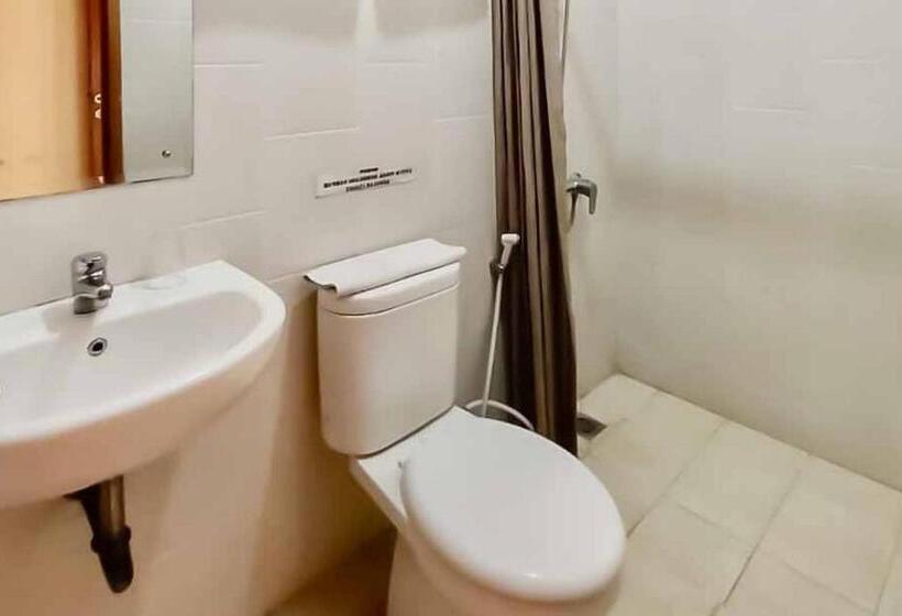 Номер Стандарт, Reddoorz Syariah Plus Near Cirebon Super Block Mall 2