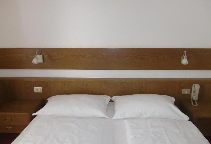 Номер Basic, Pension Lahn