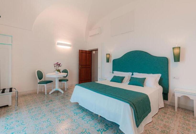 Номер Deluxe Вид на Море, Villa Nettuno