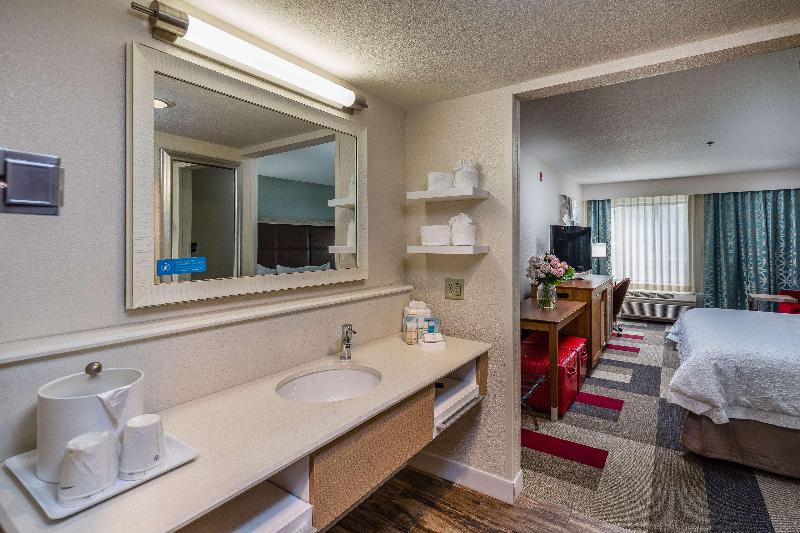 Quarto Estandar Cama King, Hampton Inn San Francisco Airport