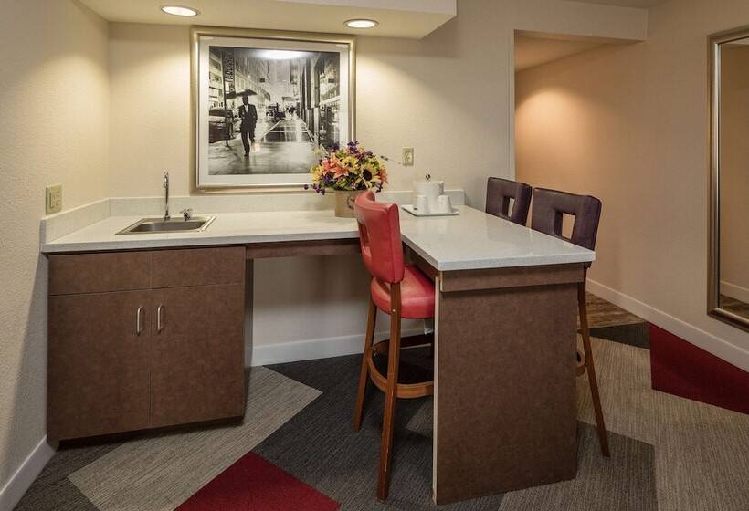 スイート, Hampton Inn San Francisco Airport