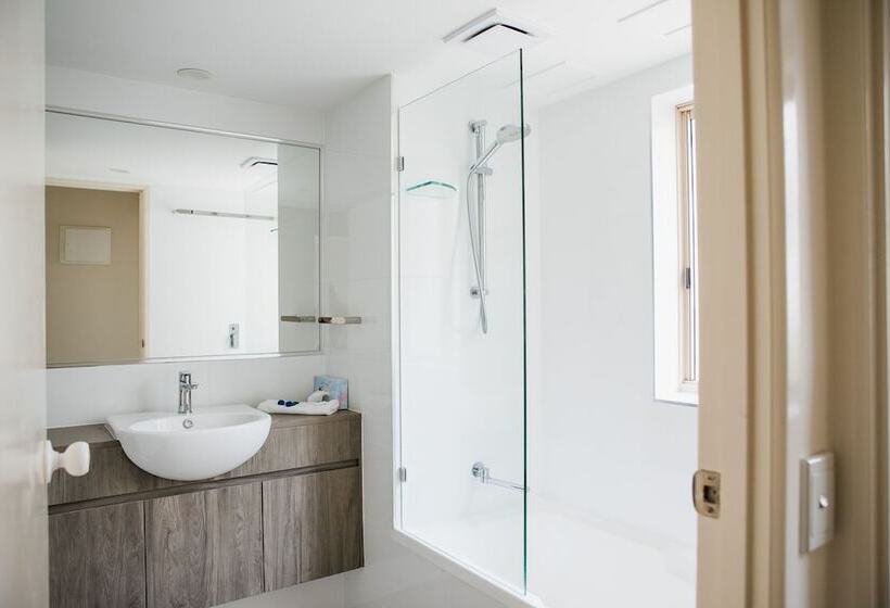 Апартаменты 3 Спальни Вид на Море, Osprey Apartments