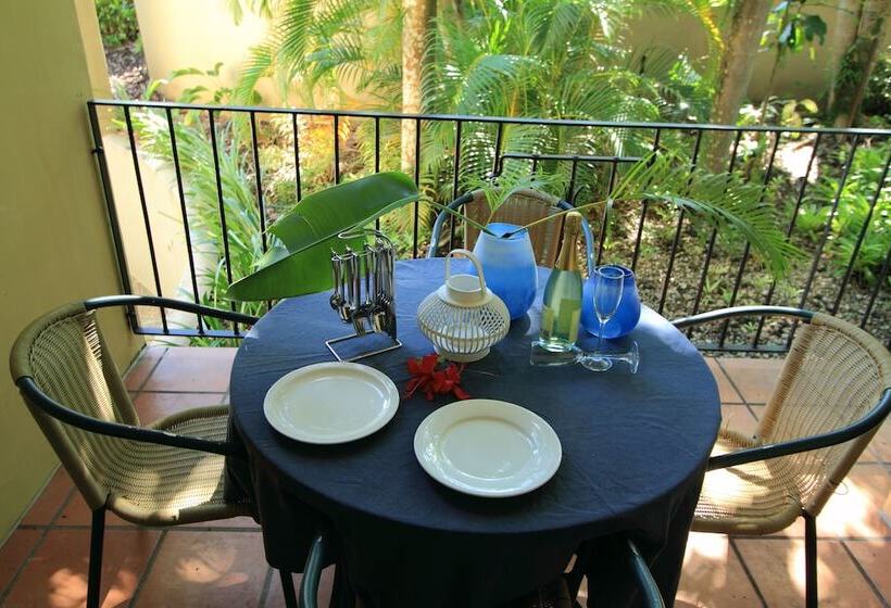 Апартаменты 1 Спальня, Reef Club Resort