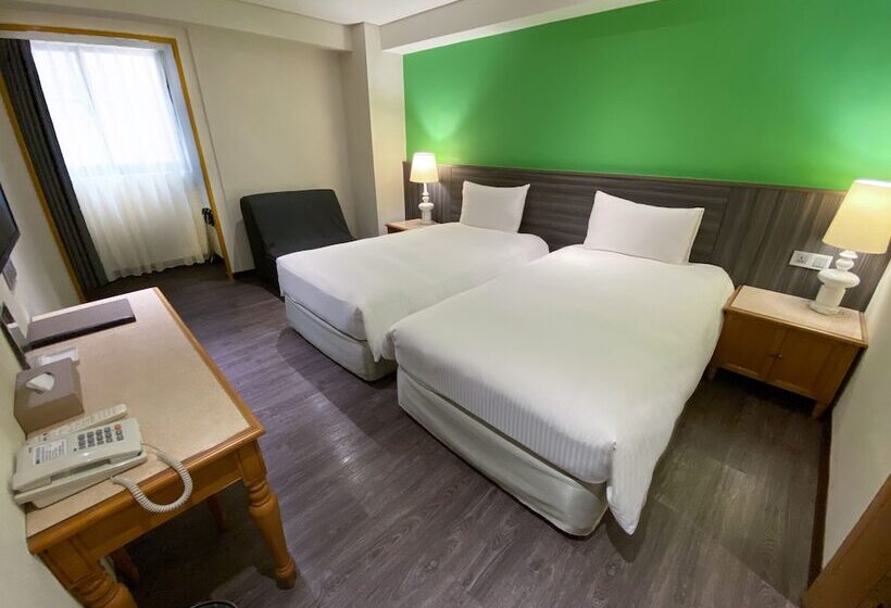 Superior Room, Green World Triplebeds