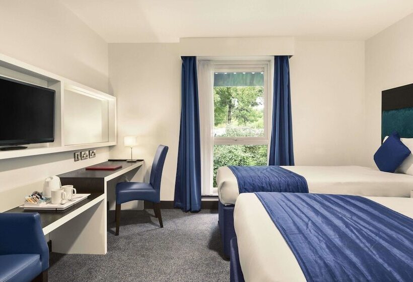 Семейный Номер, Ramada Oxford