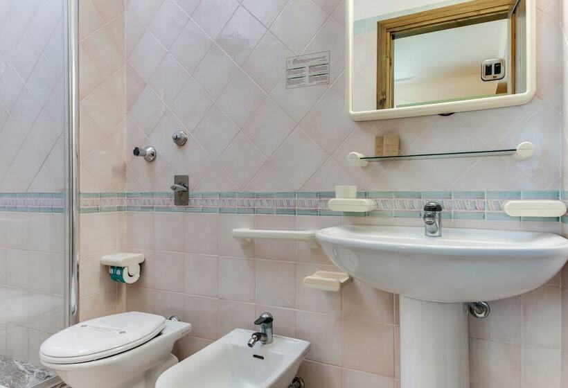 اتاق استاندارد با چشم‌انداز باغ, La Tonnara Di Bonagia Resort