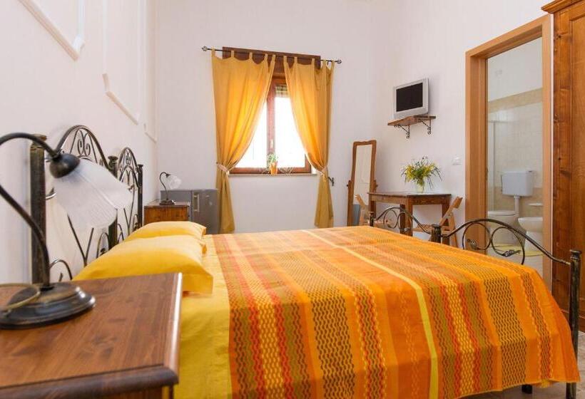 Четырехместный Номер Стандарт, B&b Li Cuti