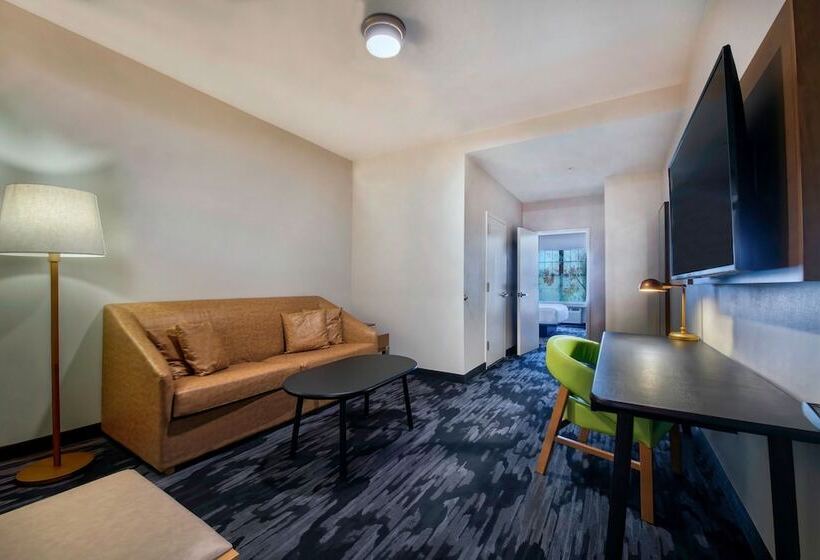Люкс, Fairfield Inn & Suites By Marriott Cortland