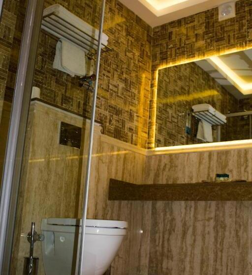 سوئیت با تخت بزرگ, Grand Hotel Gulsoy Old City