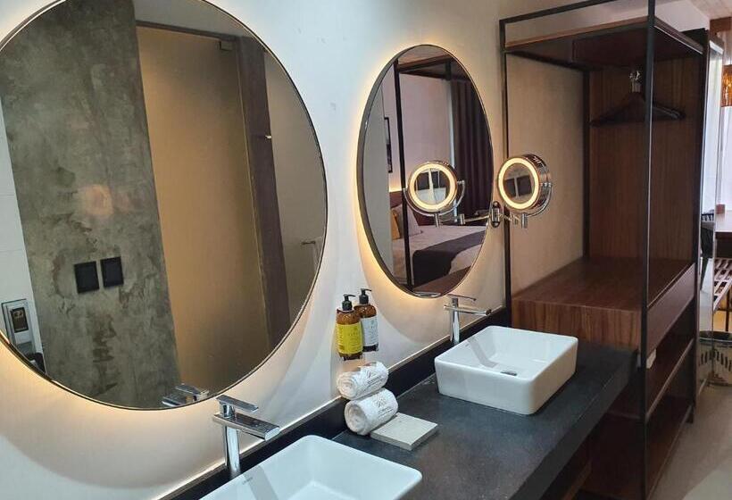 غرفة قياسية سرير كينج, Ximena Hotel Boutique