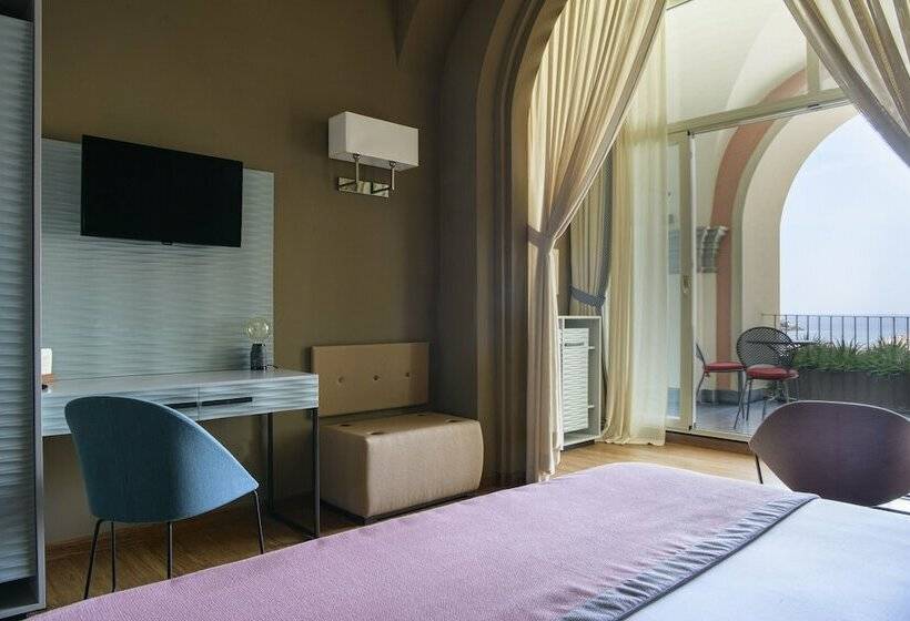 Полулюкс Вид на Море, Grand Hotel Portovenere