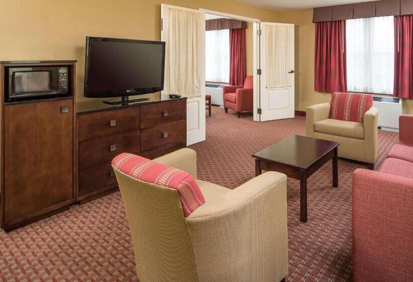 Люкс Адаптированный для Инвалидов, Comfort Inn & Suites Near Burke Mountain