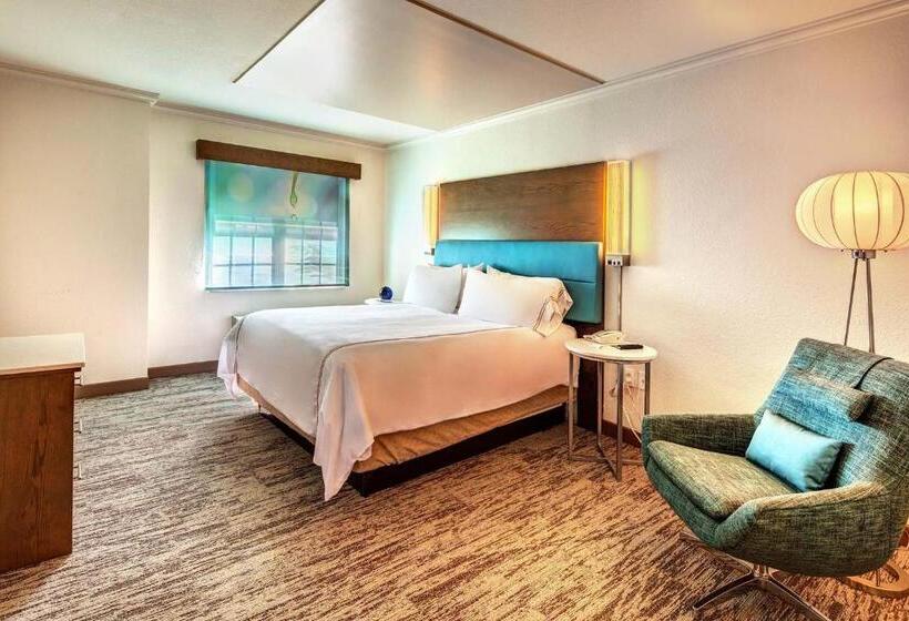 Люкс Адаптированный для Инвалидов, Even Hotels Sarasota Lakewood Ranch, An Ihg
