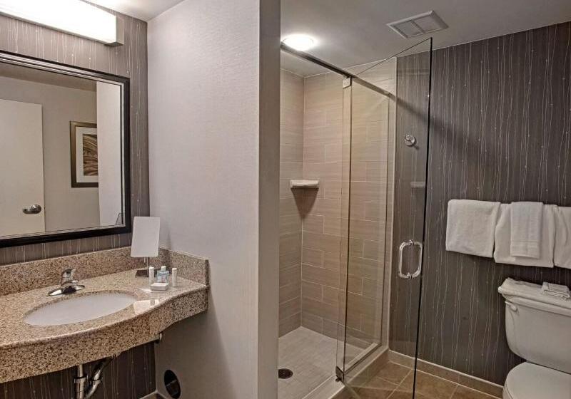 스위트 킹사이즈 침대, Hilton Los Angeles/san Gabriel
