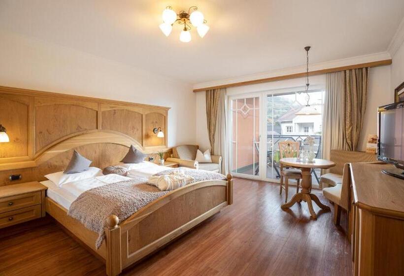 Полулюкс, Aktiv & Wellnesshotel Zentral