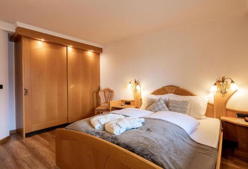 Люкс Комфорт, Aktiv & Wellnesshotel Zentral