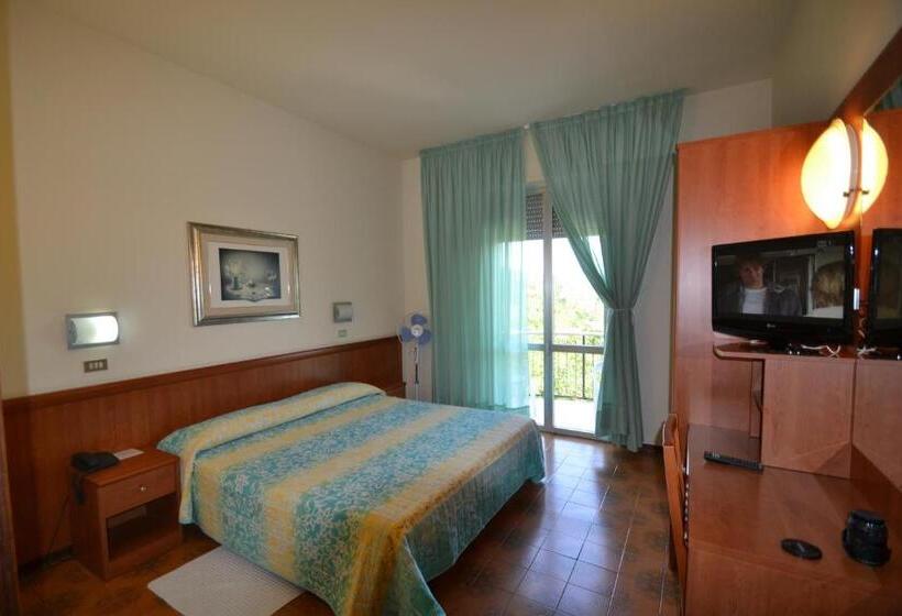 غرفة قياسية, Albergo Boomerang