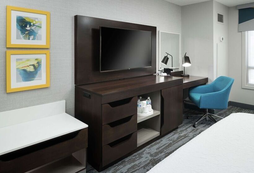 Camera Standard Letto Matrimoniale, Hampton Inn & Suites Memphis Beale Street
