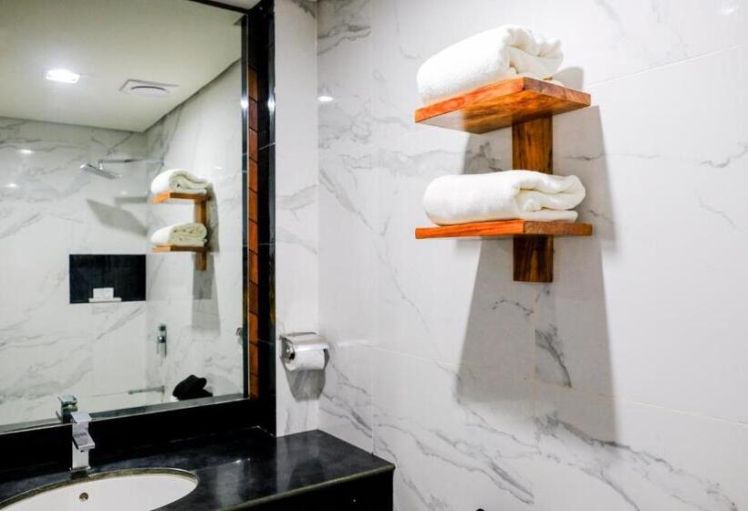 标准间, Airo Hotel Manila