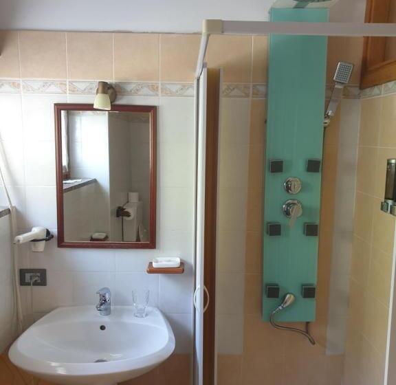 Трехместный Номер Deluxe, Casa Albergo Tiroasegno