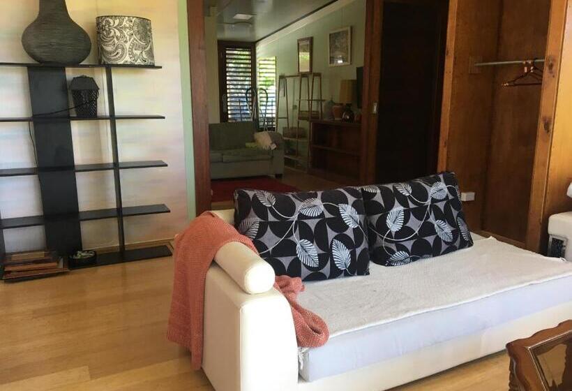 스탠다드 방갈로, Eumundi Guesthouse And B&b