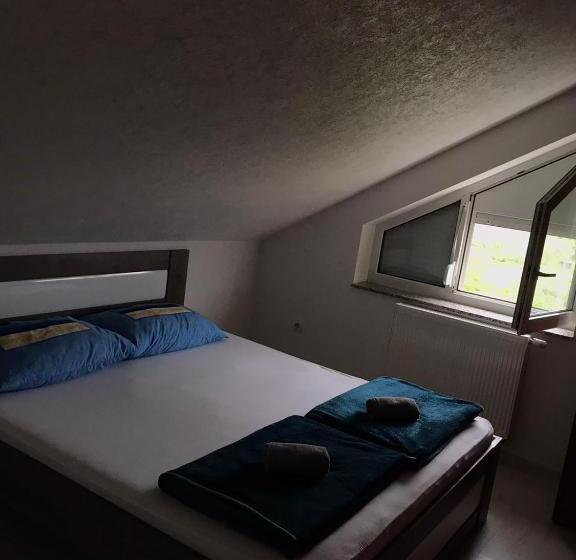 4인용 스탠다드 룸, Apartmani Dino Blagaj