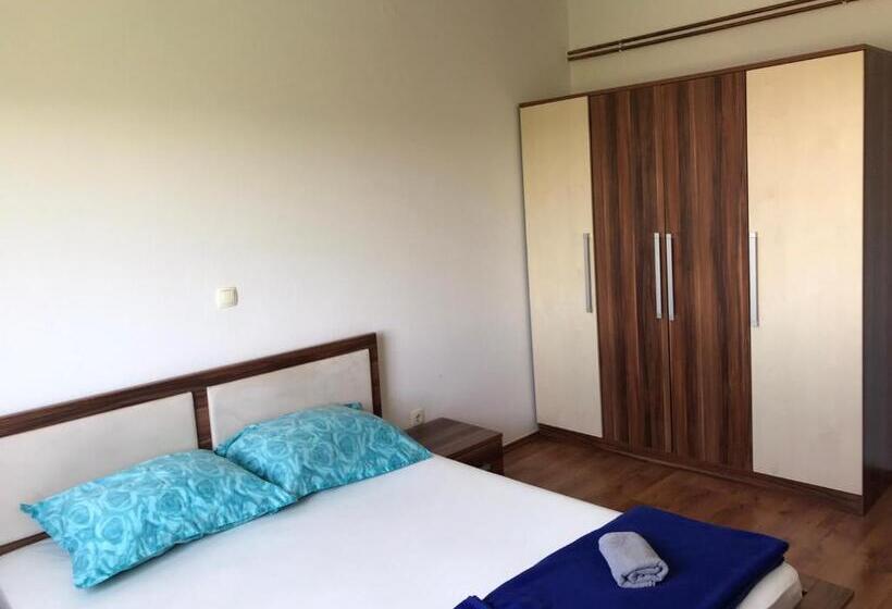 침실 3개 아파트, Apartmani Dino Blagaj