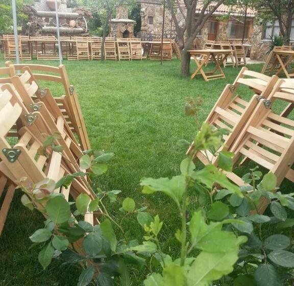 خانه 1 خوابه, Uysallar Koy Evi
