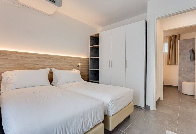 Апартаменты 2 Спальни с Балконом, Residence Cavalluccio Marino