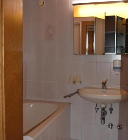 اتاق استاندارد یک تخته با بالکن, Bergsteiger Zimmer Pension Obermair