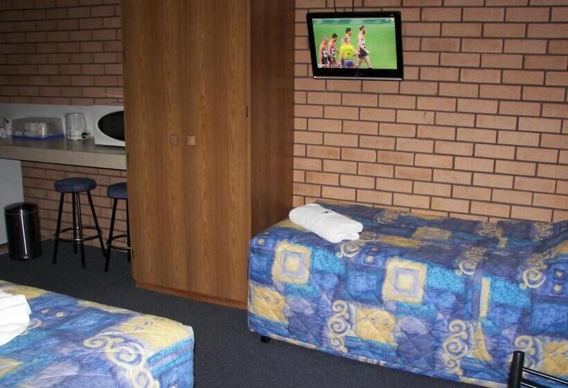 패밀리 룸, Bega Southtown Motor Inn